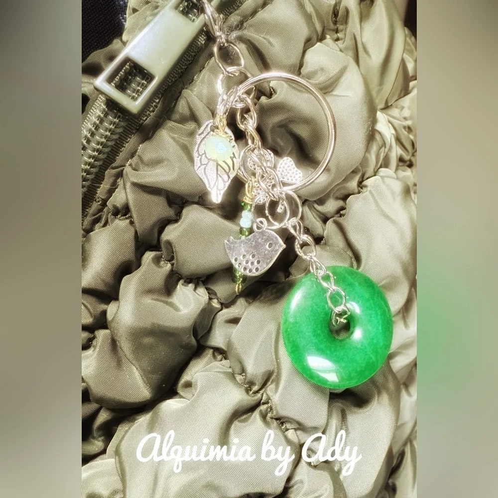 Jade disc peace charms key/card holder